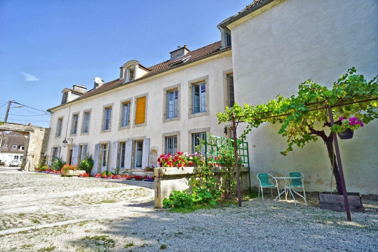 Auberge Des Capucins Châtillon-sur-Seine Exterior foto